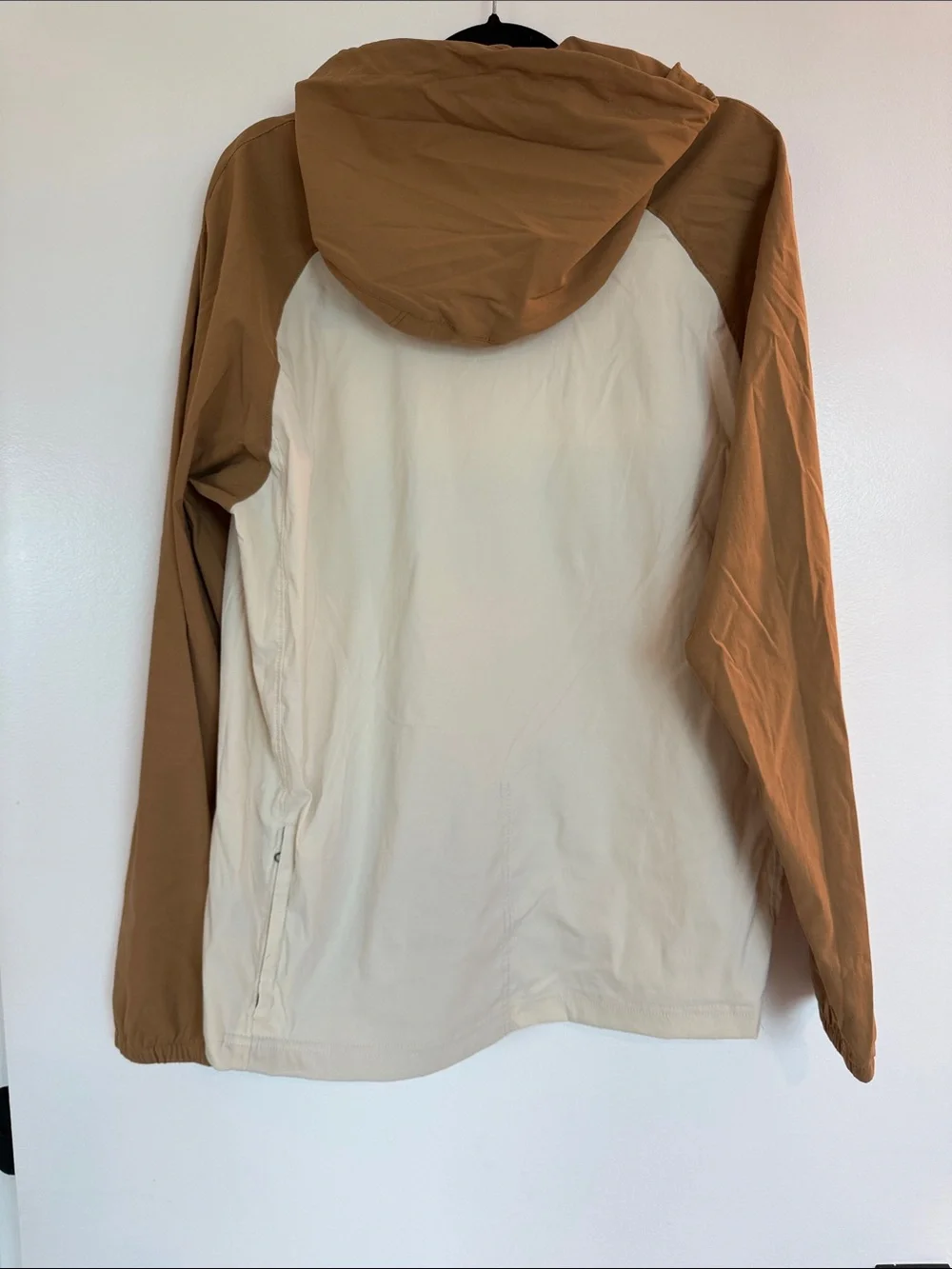 The North Face Kids Hooded Colorblock Pullover in Brown, Cream & Gray